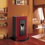 Poêle à granulés DUKE 14 kW étanche et canalisable avec kit ventouse, design moderne pour salon chaleureux et confortable.
