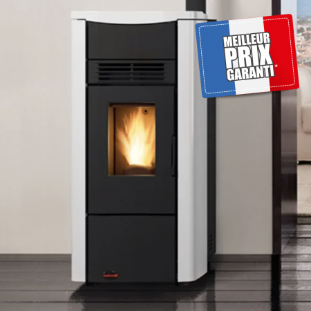 Poêle à granulés ventilé Giusy Evo 7 kW moderne et efficace, idéal pour chauffer votre intérieur avec élégance.