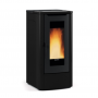 Poêle à bois moderne Teorema Plus 10Kw noir élégant avec grande vitre et flamme, idéal pour chauffage efficace.