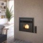 Insert à granulés Prezzemolo 7,5 kW élégant dans un salon moderne, offrant chaleur et style avec son design intégré.