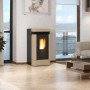 poêle à pellets canalisable lucia plus 12kw moderne en fonctionnement avec finition noire et rouge élégante