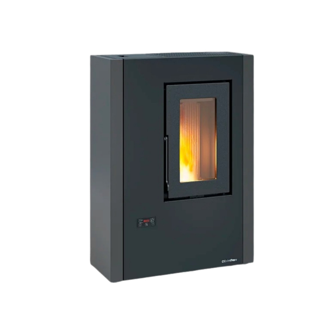 Poêle à granulés Extraflame Luisella 5.0 Maxi anthracite 7 kW avec vitre rectangulaire et flammes visibles