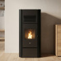 Poêle à granulés Adria noir design avec grille de ventilation supérieure et flamme visible 15,4 kW
