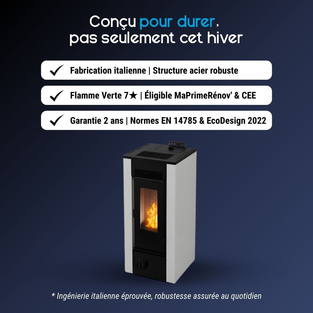 Poêle à granulés étanche Maxifree 12 kW blanc et noir design compact flamme visible
