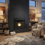 Insert à granulés Prezzemolo 7,5 kW installé dans un salon chaleureux
