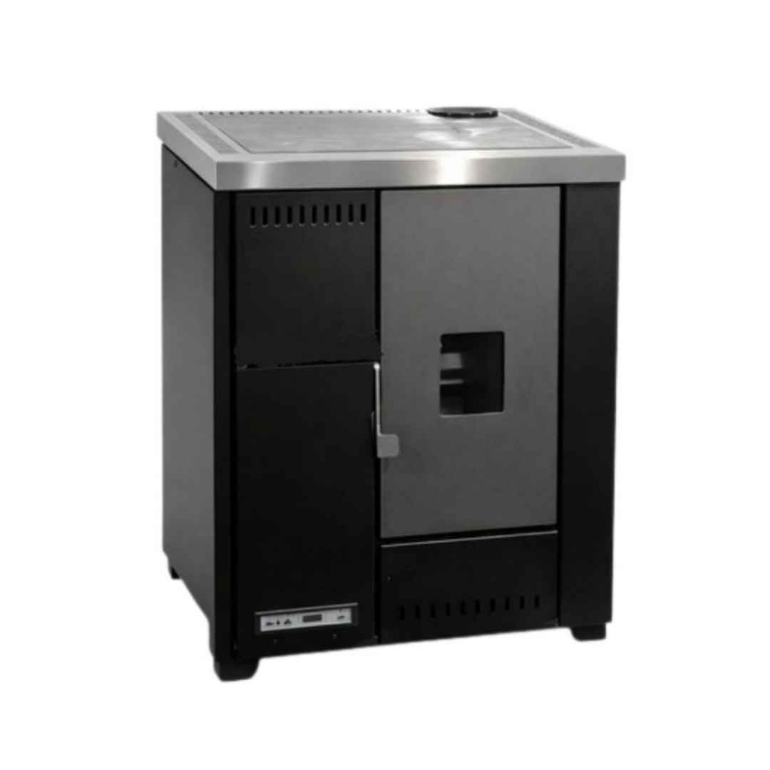 Cuisinière À Pellets Lea 7,2 kW Noire En Situation Intérieure
