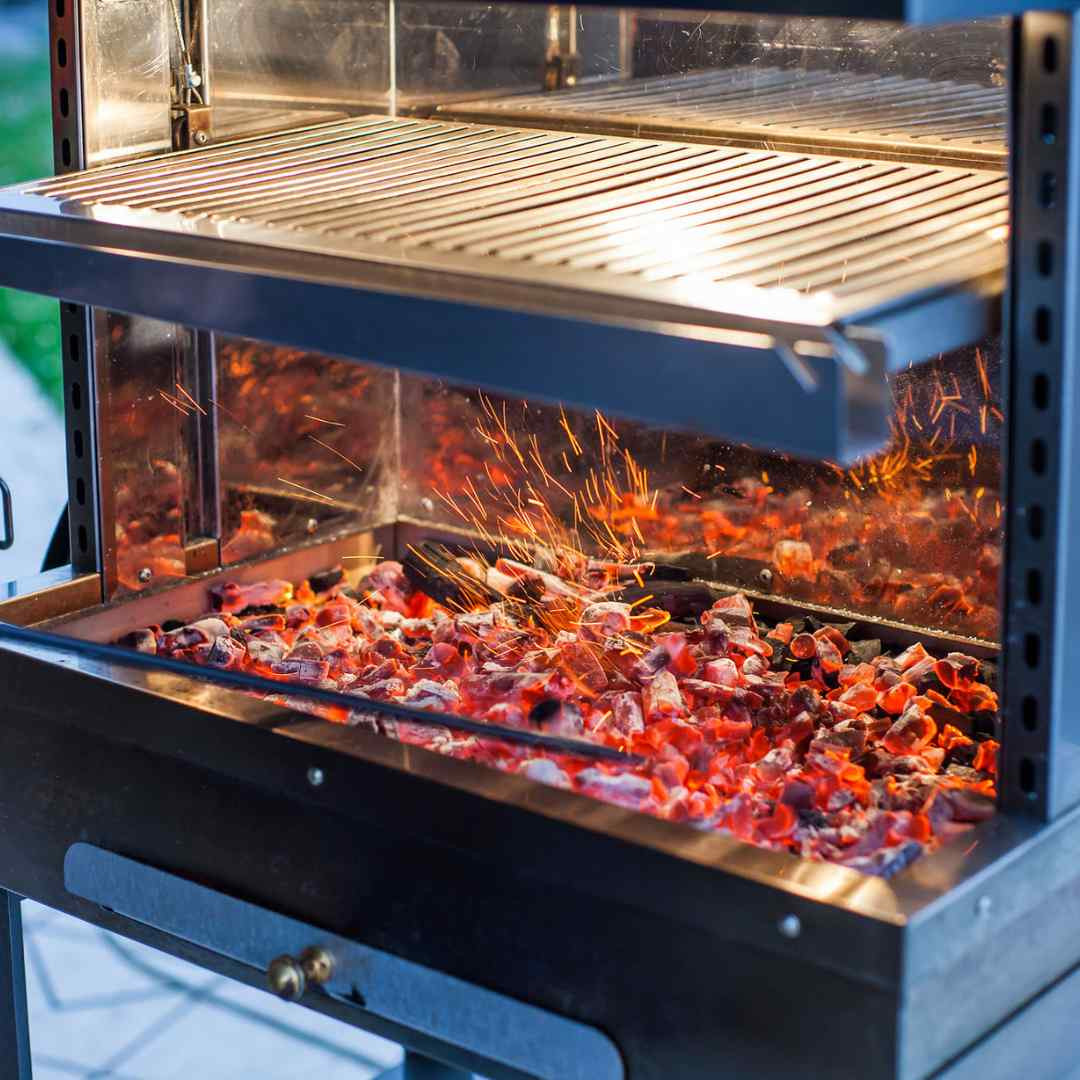 Barbecue au charbon en inox Foxy avec braises et grille de cuisson