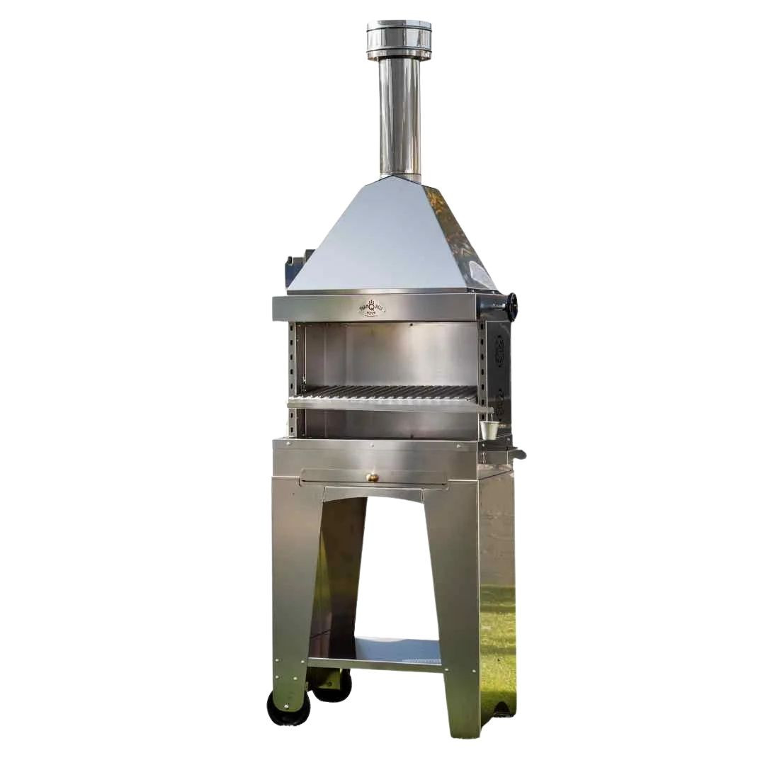 Vue de face du barbecue au charbon Foxy en inox avec cheminée, grille de cuisson et piètement stable