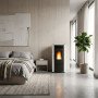 Poêle à granulés KETTY 5.0 noir compact dans chambre moderne