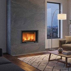 Insert à bois TERMOCAMINO WF PLUS.16 20,5 kW avec grande vitre et feu apparent
