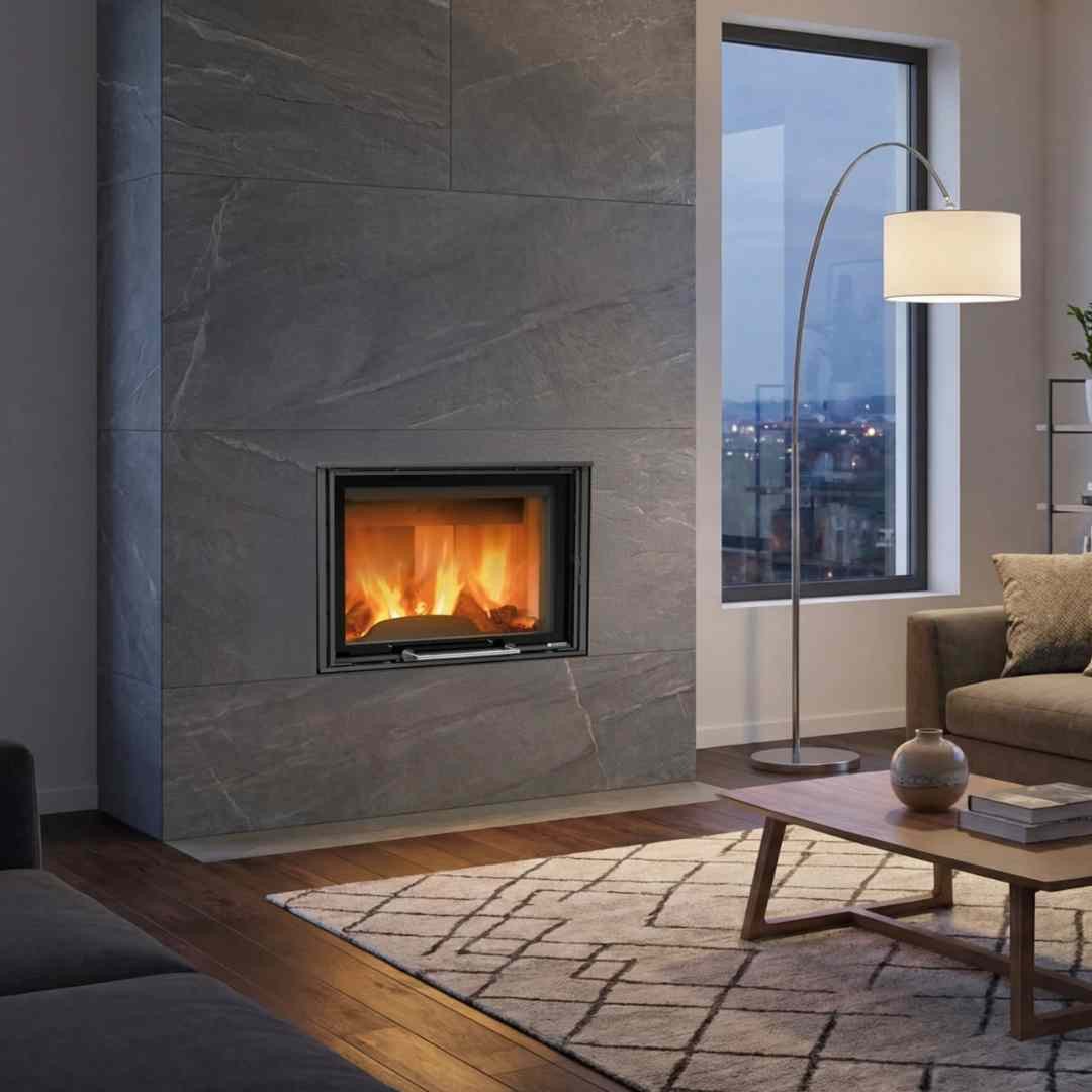Insert à bois TERMOCAMINO WF PLUS.16 20,5 kW avec grande vitre et feu apparent