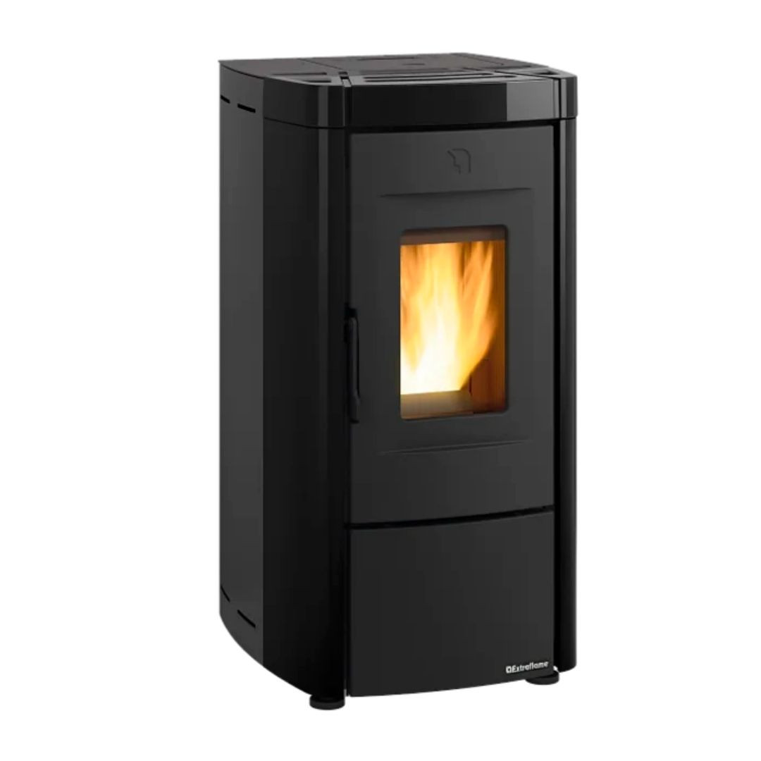Poêle à granulés à ventouse Moira 7 kW noir sur fond blanc