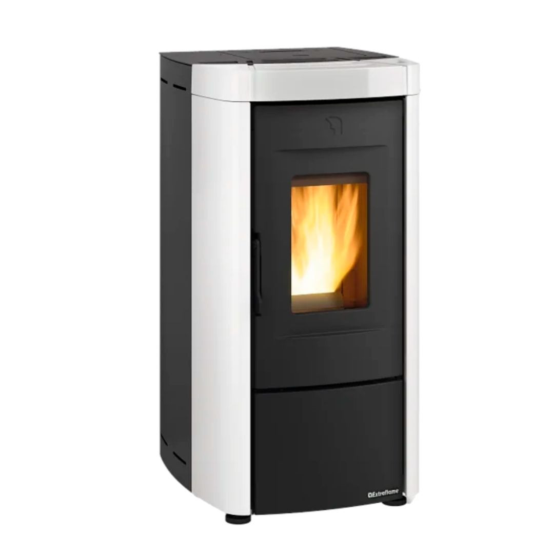 Poêle à granulés étanche Moira 7 kW blanc sur fond blanc