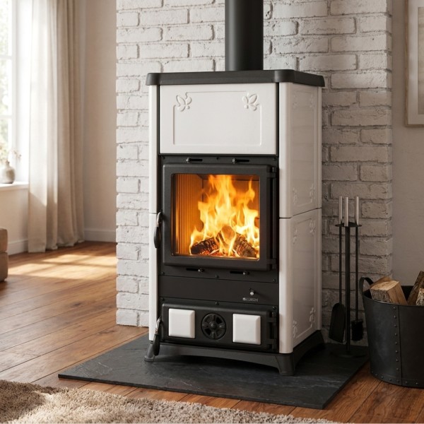 Poêle à Bois en Céramique Fedora.16 - 8,3kW | Décoré à Main