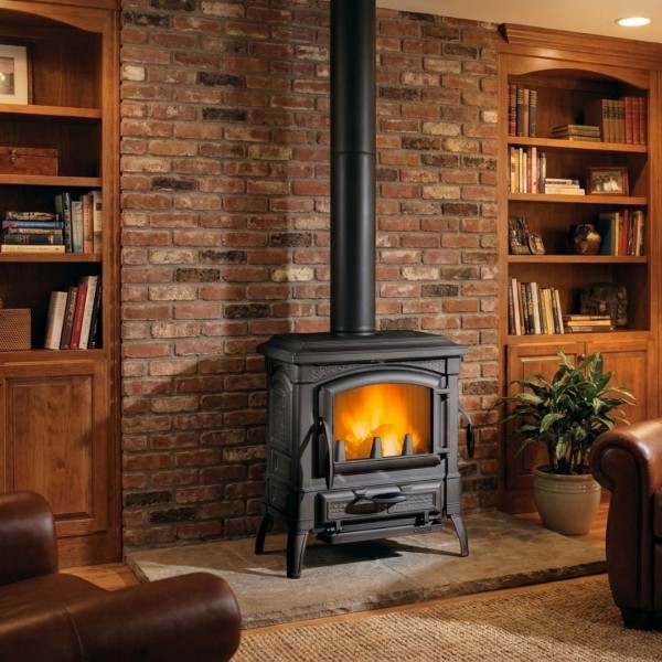 Poêle à Bois en Fonte ISETTA LEAN 7,7 kW | La Nordica