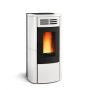 Poêle à granulés 12 kW Terry Plus, design moderne, avec vitre pour vision de flamme, efficace pour chauffage optimal.